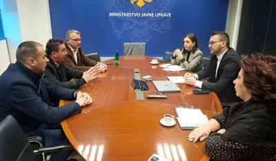 Mara&scaron; Dukaj sa predstavnicima sindikata