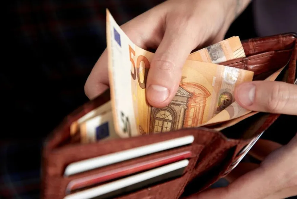 Plate u EU: U Luksemburgu minimalac 2637 eura, u Bugarskoj 550