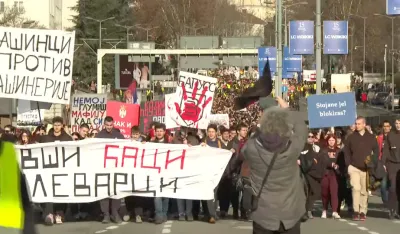 Zavr&scaron;ena blokada mosta u Beogradu: "Gazimo Gazelu, jer vi gazite pravdu"