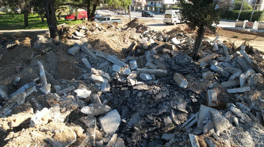 (VIDEO) Nakon asfaltiranja Orjenske ulice, &scaron;utom zatrpali borove