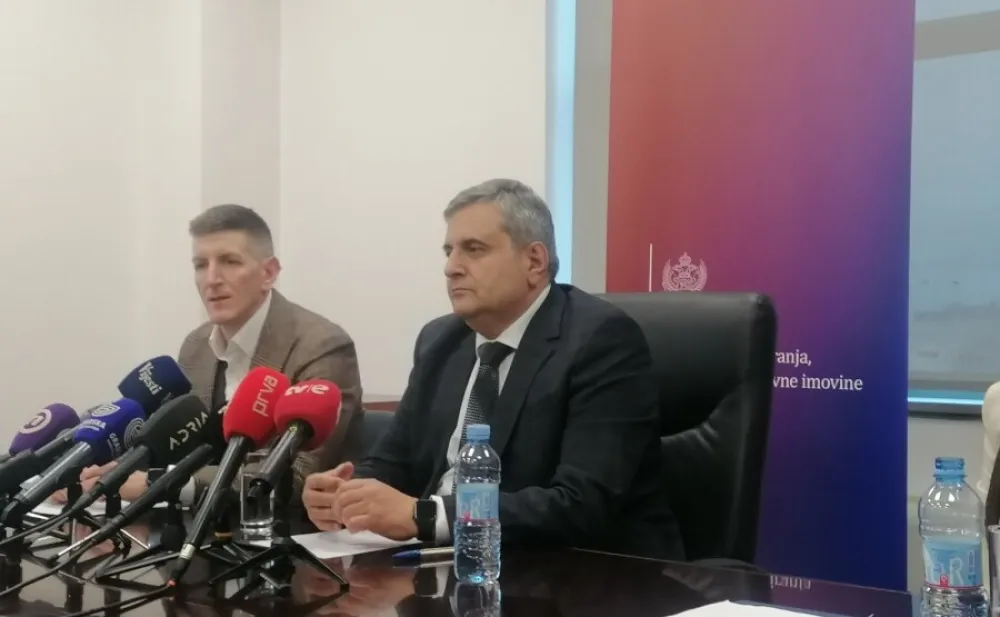 Radunović: Protiv tendera za zakup plaža bili Đeljo&scaron;aj i Dukaj, Đeka i Demokrate nisu glasale