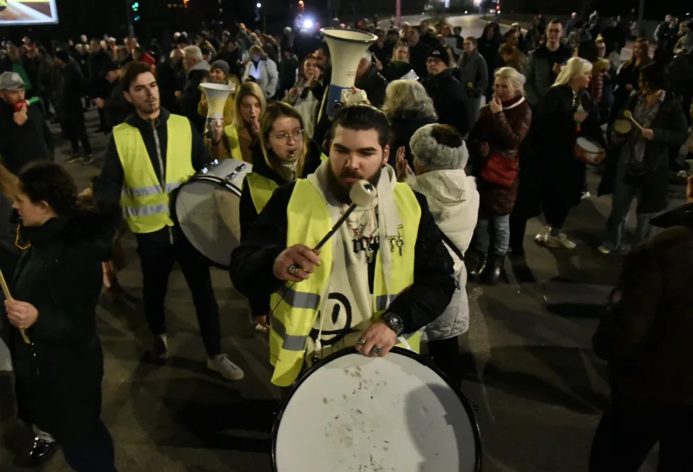 Blokada ulice kod Trgovinske &scaron;kole "Sergije Stanić"