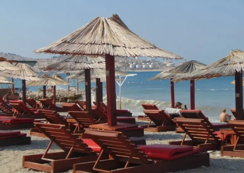 "Usvajanje Programa privremenih objekata u zoni morskog dobra &scaron;tetna i netransparentna odluka"