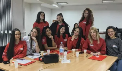 Volontere Crvenog krsta Bijelo Polje učili o pružanju podr&scaron;ke njegovateljima