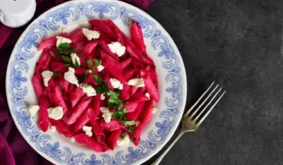 Tjestenina sa cveklom i feta sirom