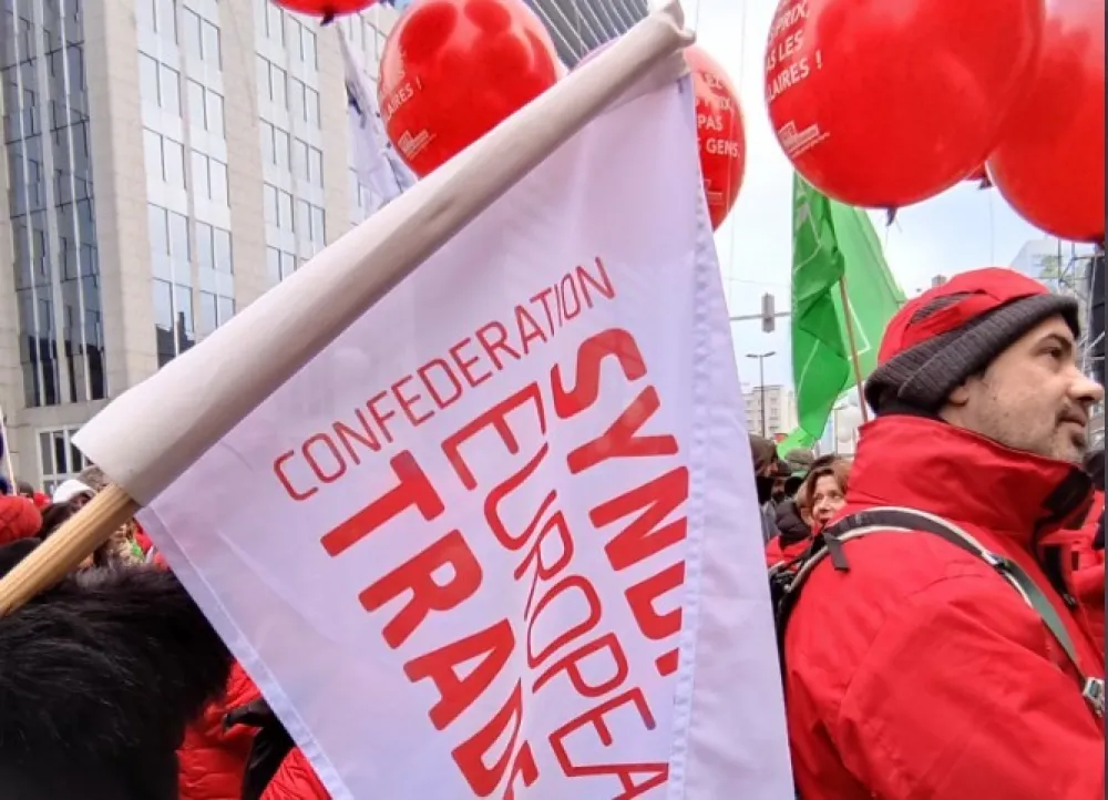 (VIDEO) Skoro 100.000 ljudi na ulicama Brisela zbog plana da se smanje penzije