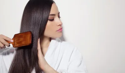 Hair glossing tretman je sve popularniji trend za njegu kose