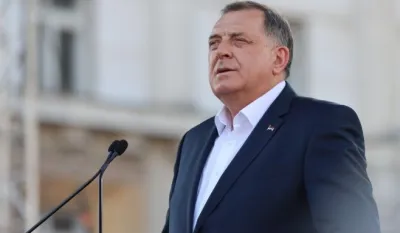 Dodik na mitingu SNS: Vučić je preporodio Srbiju, uzdigao je do visina