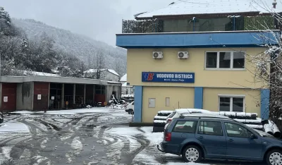 Pokret penzionera najavio protest zgrade Vodovoda "Bistrica: Računi za vodu uvećani od 100 do 150 posto