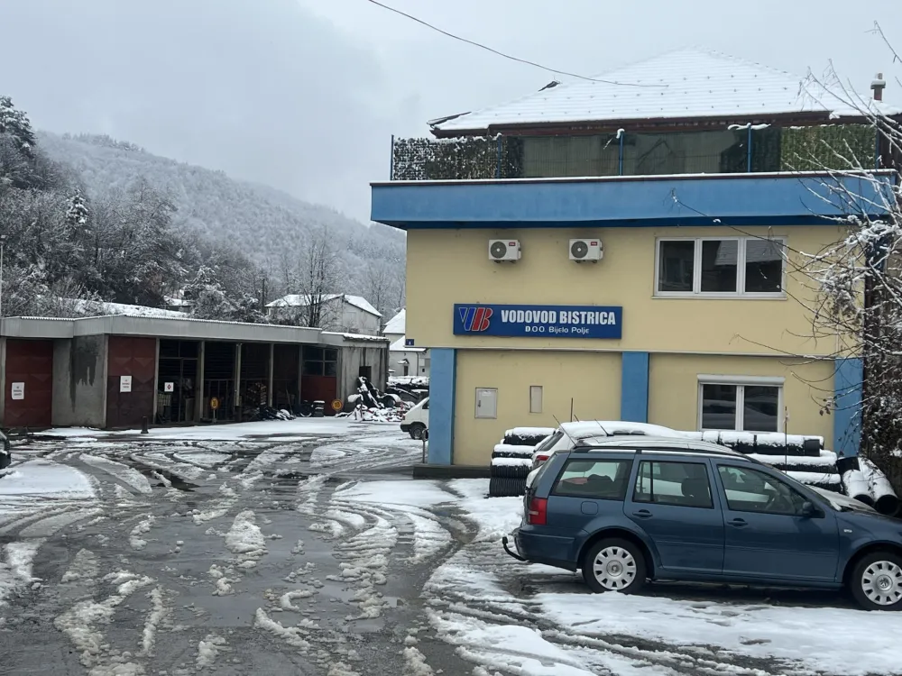 Pokret penzionera najavio protest zgrade Vodovoda "Bistrica: Računi za vodu uvećani od 100 do 150 posto