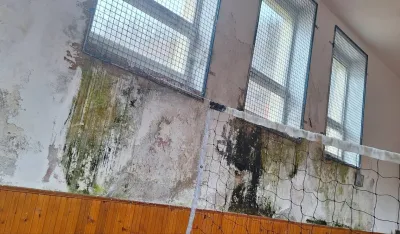 O&Scaron; &bdquo;&Scaron;ćepan Đukić&rdquo; traži pomoć donatora za sanaciju objekta: Sala puna buđi, prozori stari 60 godina