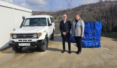 MUP donirao Crvenom krstu terensko vozilo, oni njima tri otvorena ceradna rezervoara