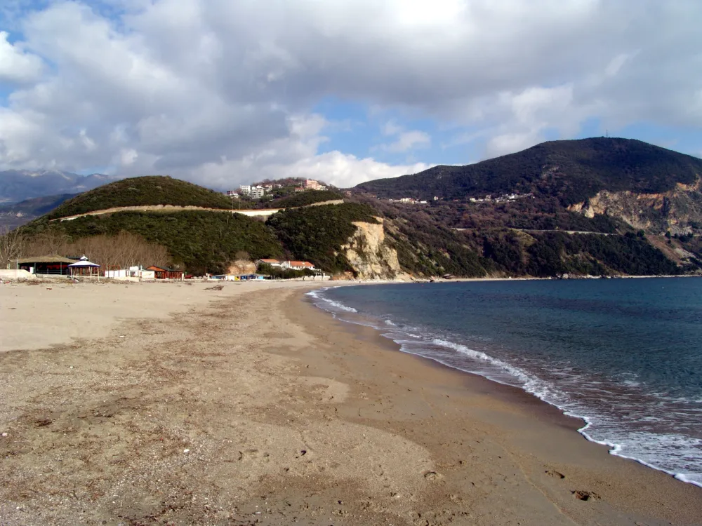 Budvanski ugostitelji smatraju da se zakasnilo sa tenderom za plaže