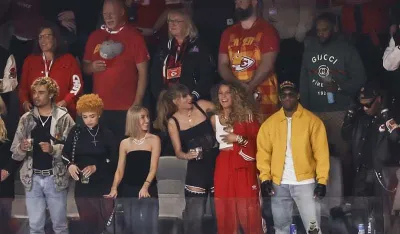 Tejlor&nbsp;Svift prekinula kontakt s Blejk Lajvli