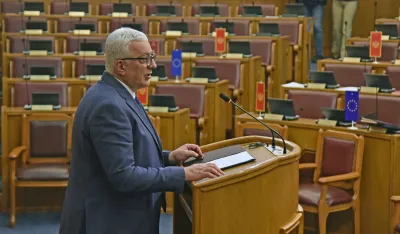 Andrija ,SkupDPS: Mandić anketnim odborom skreće pažnju sa sopstvenog kriminala i pristiglog skaj materijalastina Crne Gore