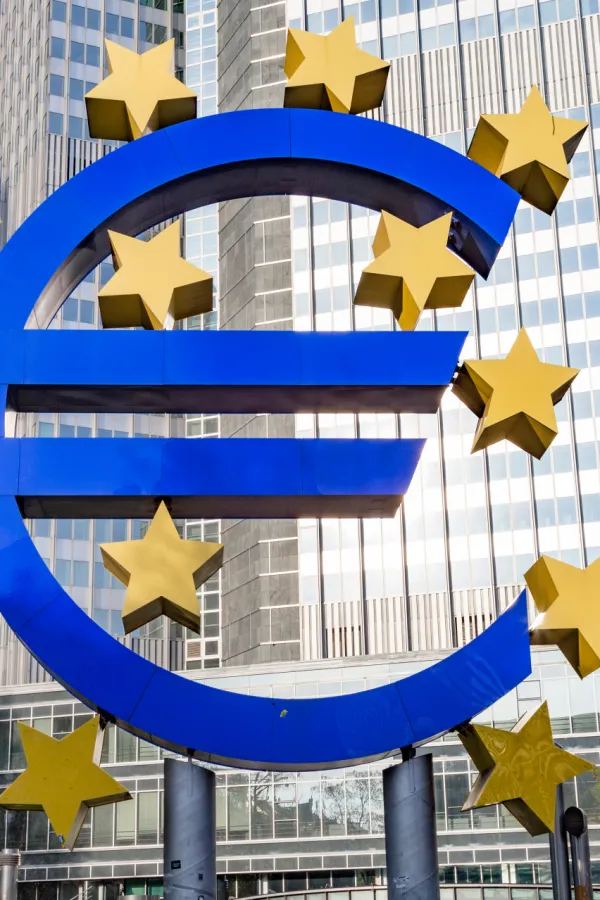 Moguć pad kamate ECB na dva odsto do ljeta