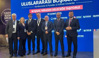 Azemović na 1. Međunarodnom samitu Bo&scaron;njaka: "Crna Gora prepoznaje značaj dijaspore"