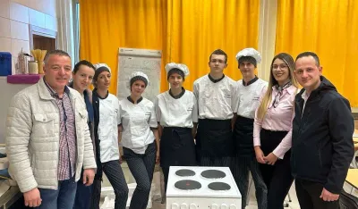 SM&Scaron; "Golubovci" stigla donacija: &Scaron;poret na dar za đake kuvare i gastronome