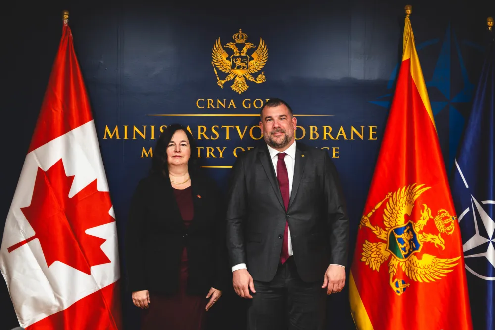 Krapović sa ambasadorkom Kameron: Saradnja sa Kanadom na odbrambenom planu od izuzetnog značaja