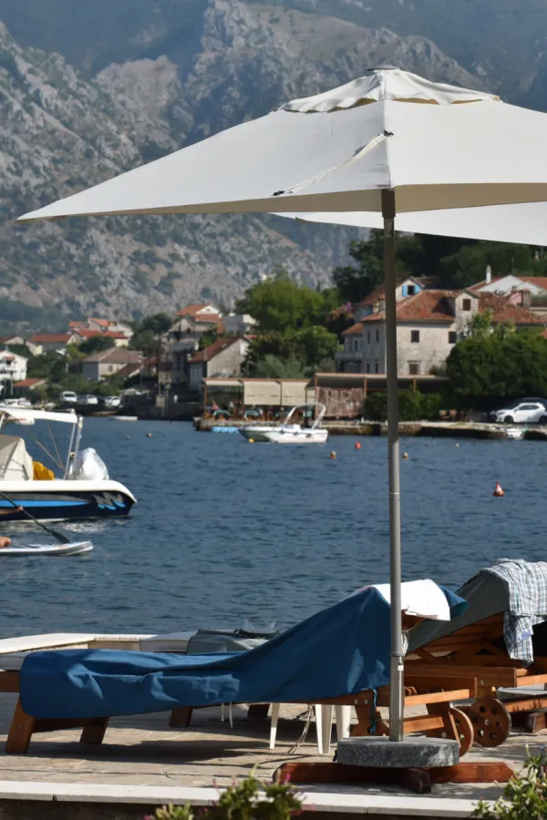 Crnu Goru pro&scaron;le godine posjetilo 2,6 miliona turista, najvi&scaron;e iz Srbije i Rusije