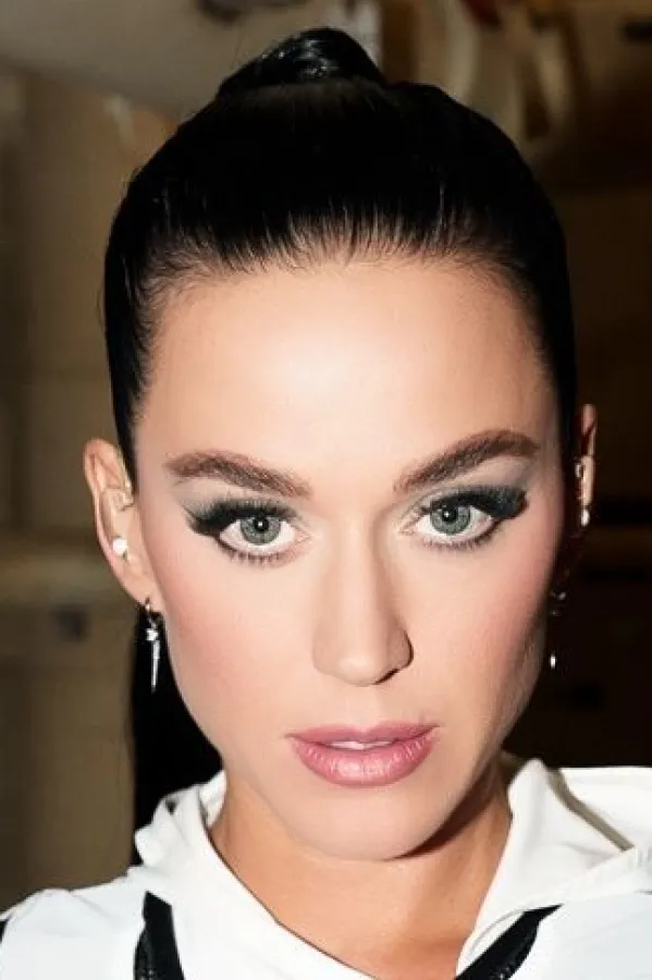 &nbsp;Keti Peri putuje u svemir