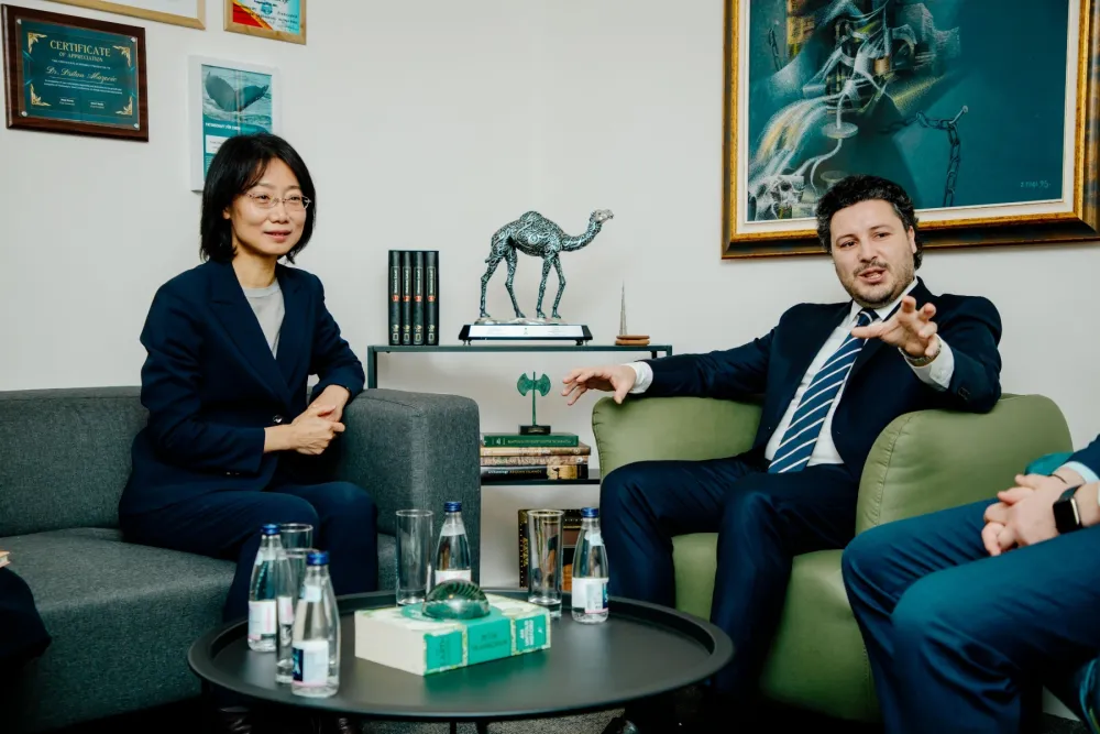 Abazović-Fangćing: Crna Gora ima veliku &scaron;ansu da turističkim potencijalom nađe svoje mjesto na kineskom trži&scaron;tu