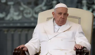 Vatikan: Papa imao mirnu noć, juče priključen na mehanički ventilator