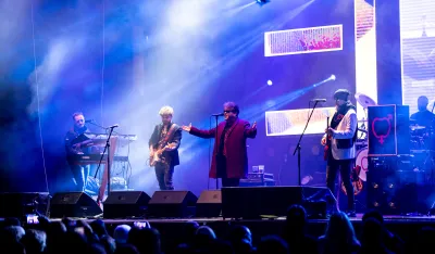 Sjajna uvertira u zavr&scaron;nicu 56. Praznika mimoze:&nbsp;Crvena jabuka raspjevala Herceg Novi