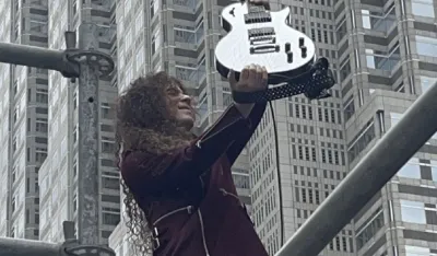 Marti Fridmen objavio spot za "Tearful Confession"