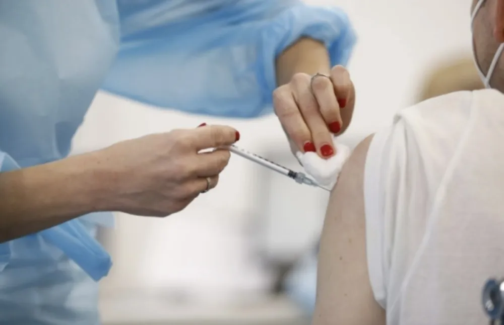 Otkrivene hronične nuspojave vakcina protiv korone