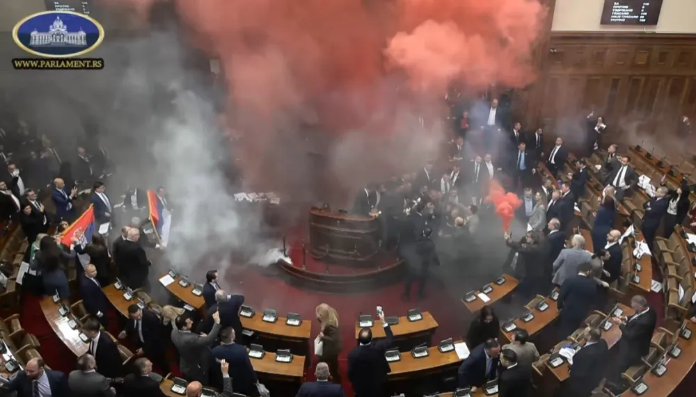 Brnabić: Poslanica Obradović doživjela moždani udar kad je bačena &scaron;ok bomba, bori se za život