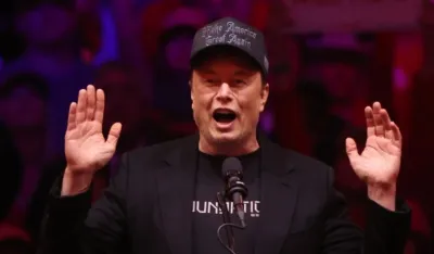 Lik Ilona Maska spaljen na karnevalu u Mostaru