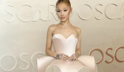 Ariana Grande najavljuje nove pjesme