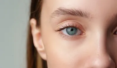 Pet razloga da probate braon maskaru i vi&scaron;e nikada ne poželite da nosite crnu