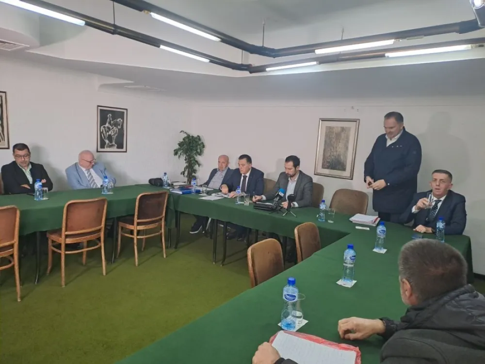 Burno na Skup&scaron;tini akcionara Vektra Boke; Matija&scaron;ević: Grba radi u interesu Brkovića