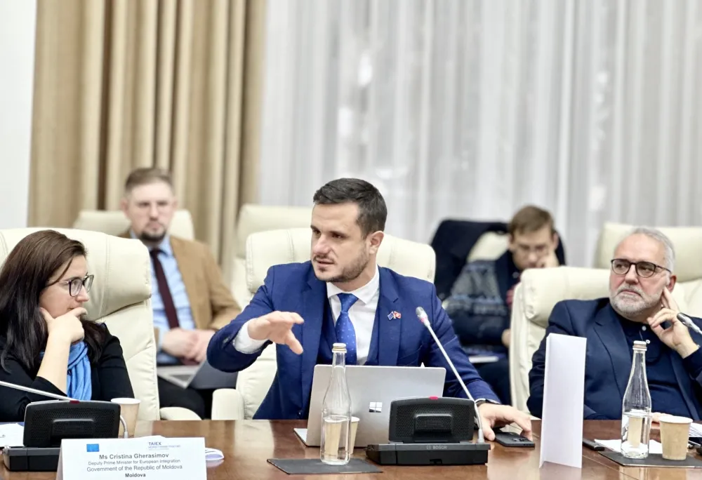 Zenović za &bdquo;Dan&rdquo;: Reforme ne smiju biti talac političkih razlika