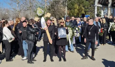 Sa&scaron;a&nbsp;Popović sahranjen uz pjesmu Zvonka Bogdana