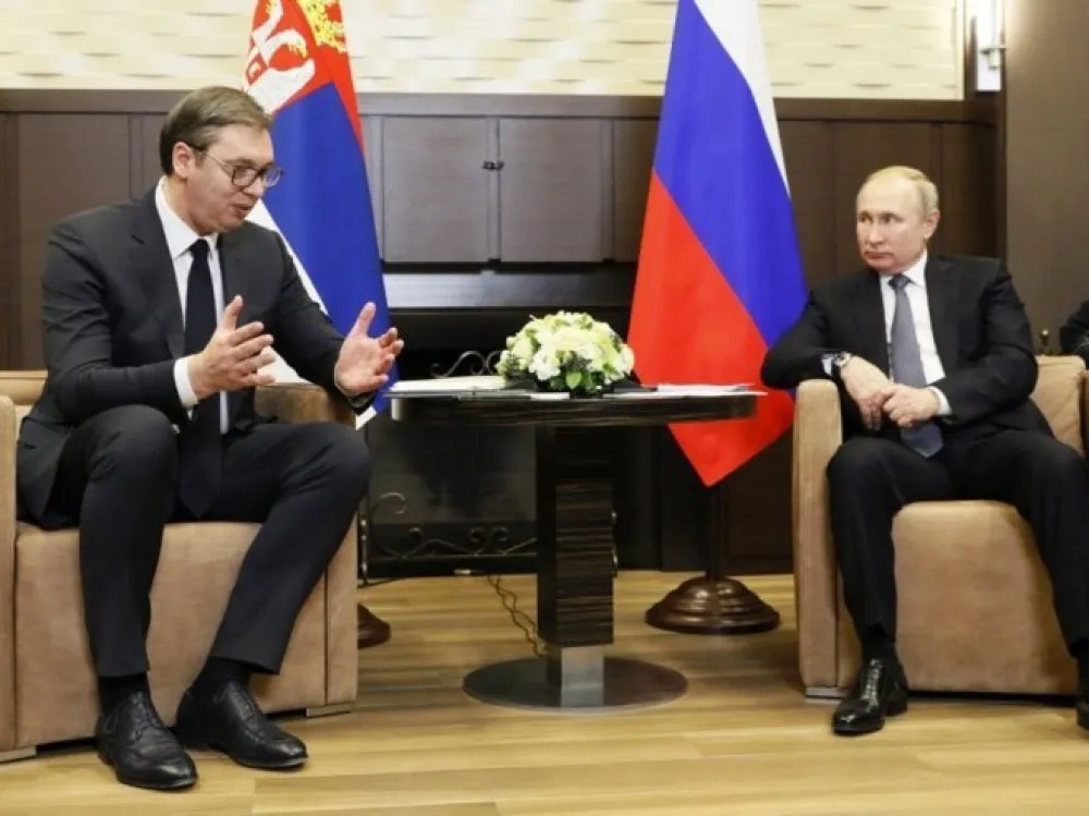 Putin poručio Vučiću: Nedopustivo spoljno mije&scaron;anje u unutra&scaron;nju političku situaciju u Srbiji