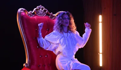 Zoe Kida za&nbsp;Dan žena predstavlja pjesmu&nbsp;&bdquo;Visočanstvo" uz podr&scaron;ku mnogobrojnih poznatih dama