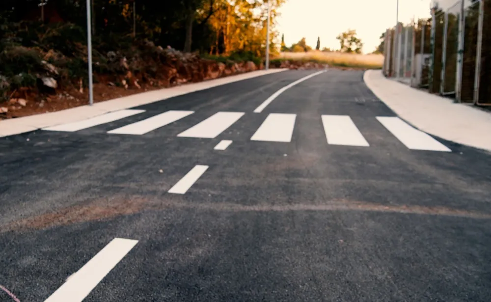 AMSCG: Saobraća se po suvim kolovozima, vidljivost dobra