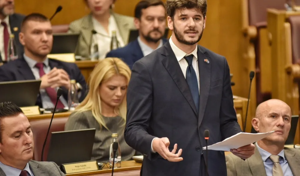 Čarapić: Onima koji potežu pitanje srpskog jezika pred izbore ne treba davati povjerenje