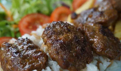 Napravite kofte koje su idealne uz rižu, salatu i somune