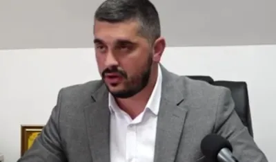 Popović: Tema o dvojnom državljanstvu ne bi trebalo da bude opterećena političkim narativima