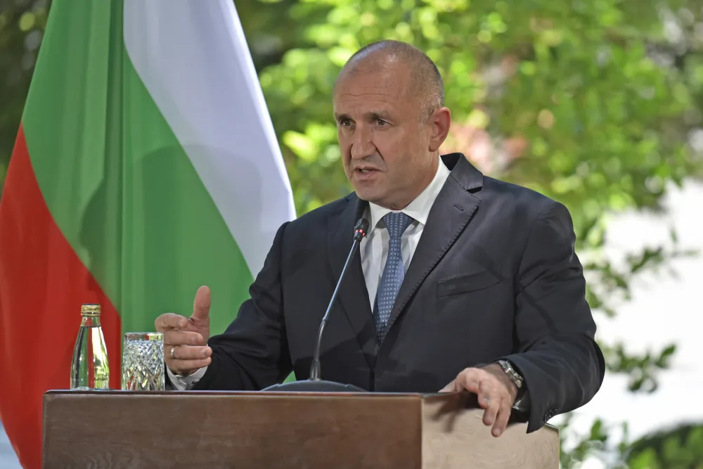 Radev: Nemoralno je da Evropa primorava Ukrajinu da nastavi rat