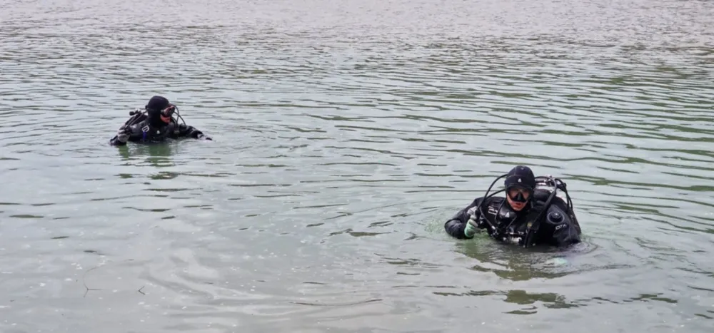 Podgorica: Vatrogasci, rendžeri i ronioci tragaju za majkom i djetetom