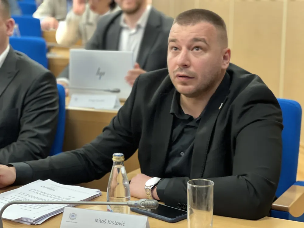 Milo&scaron; Krstović, skup&scaron;tina Glavnog Grada