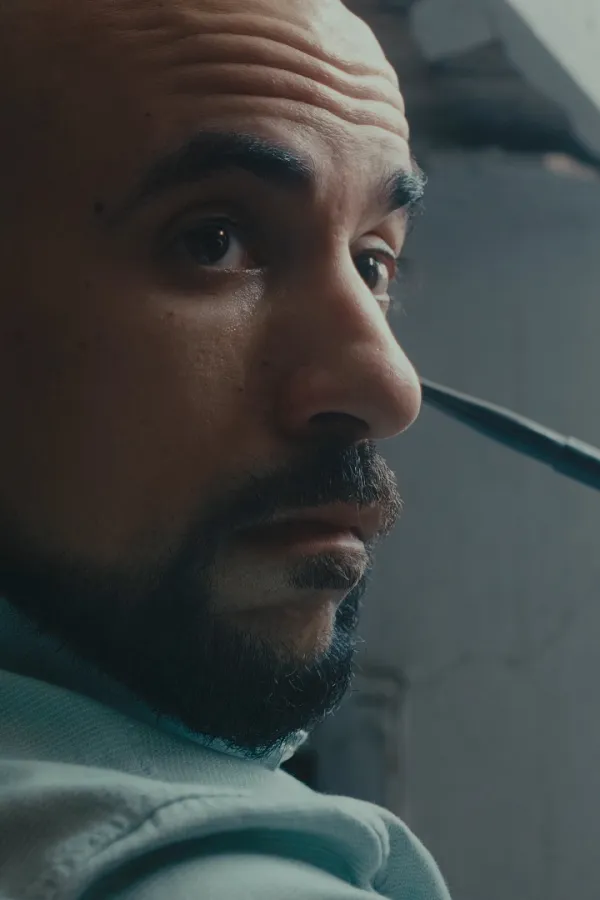 Random objavio novi spot