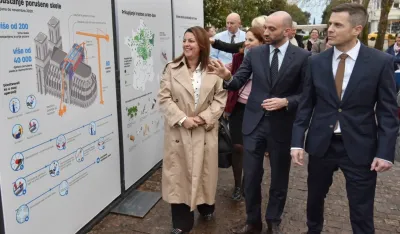 Ministarka i gradonačelnik Podgorice sa&nbsp;.... obi&scaron;li izložbu