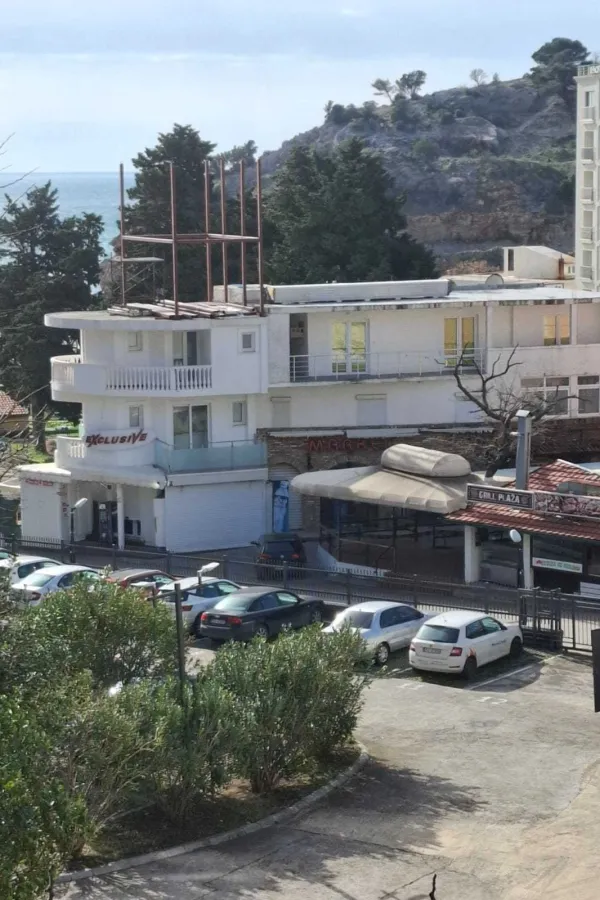 Sutomore: Na "divlje" gradio op&scaron;tinski funkcioner?