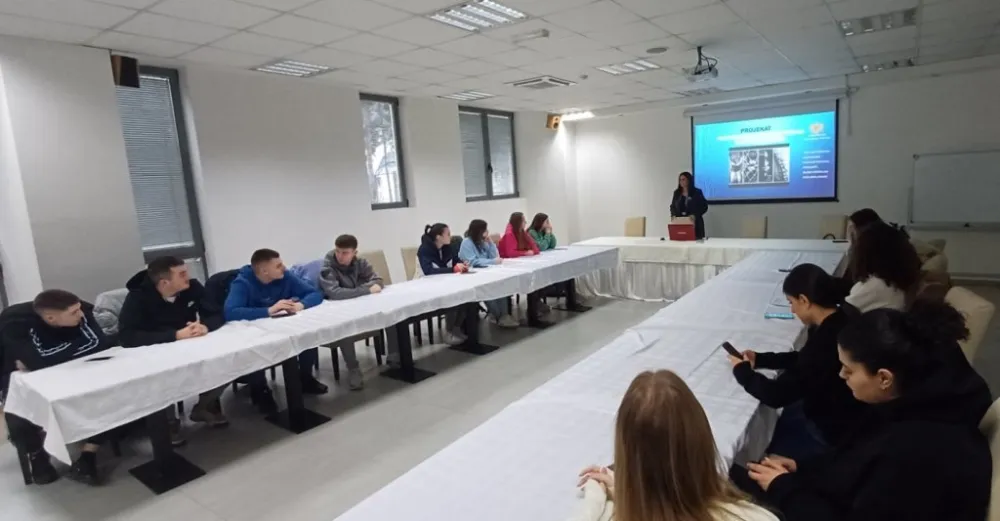 Edukativne radionice sa učenicima Gimnazije "Miloje Dobra&scaron;inović":&nbsp;Prevencijom i znanjem protiv trgovine ljudima
